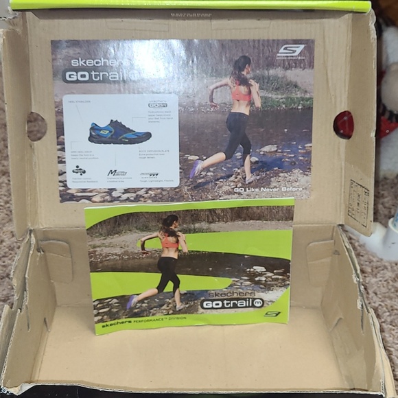 SKECHERS brand new sneakers,woman,size 6 USA - Picture 6 of 12